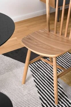 Chaise Gort -Chaises Soldes 1000281760 230321 060 DETAILS P000000001000281760